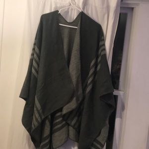 Wrap/ Poncho